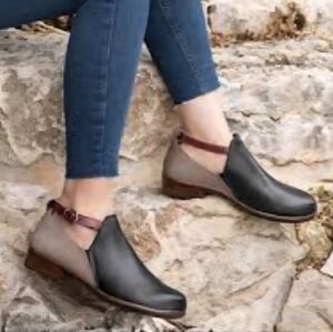 NAOT kasim Two Toned  Bootie 39